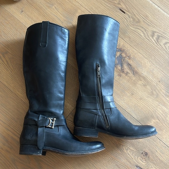 Women’s tall black Frye boots. Size 7.5 - Picture 4 of 7